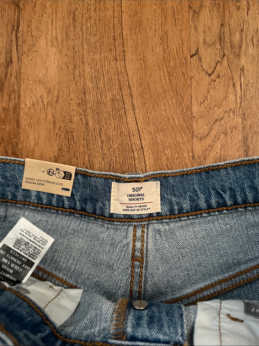 NWT Levi’s 501 Original Denim Shorts Stretch - Picture 3 of 10